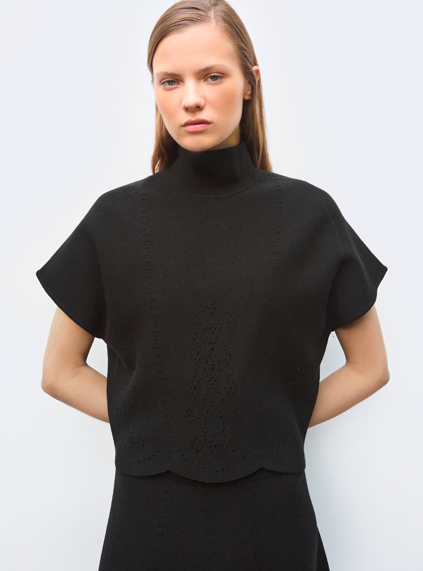 Top maille broderie anglaise Noir Profond - Vêtement en maille de luxe Molli