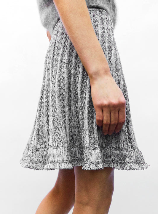 short skirt in herringbone knit