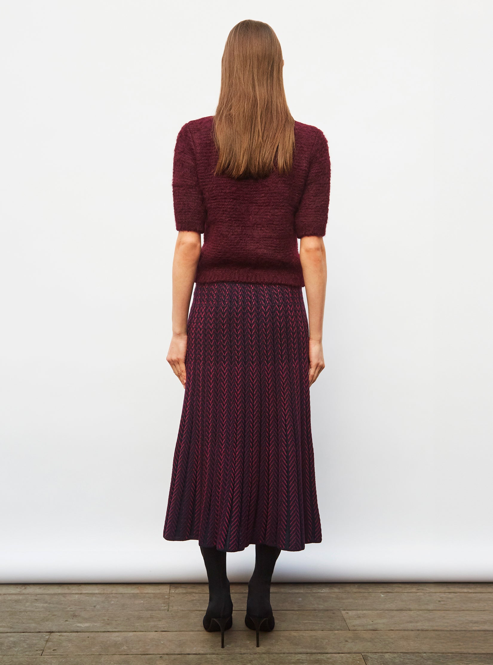 molli fluid skirt in herringbone knit wine midnight Molli