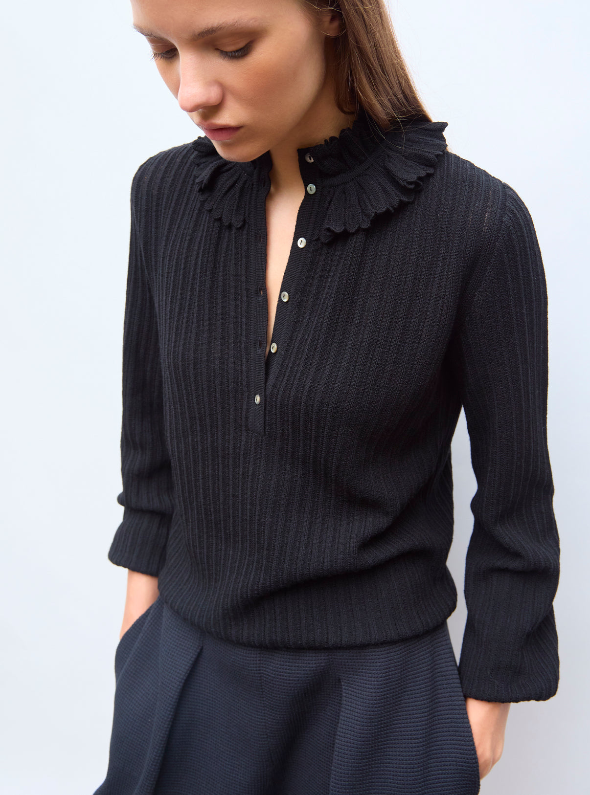 Blouse en maille mini-chevrons Noir Profond - Vêtement en maille de luxe Molli