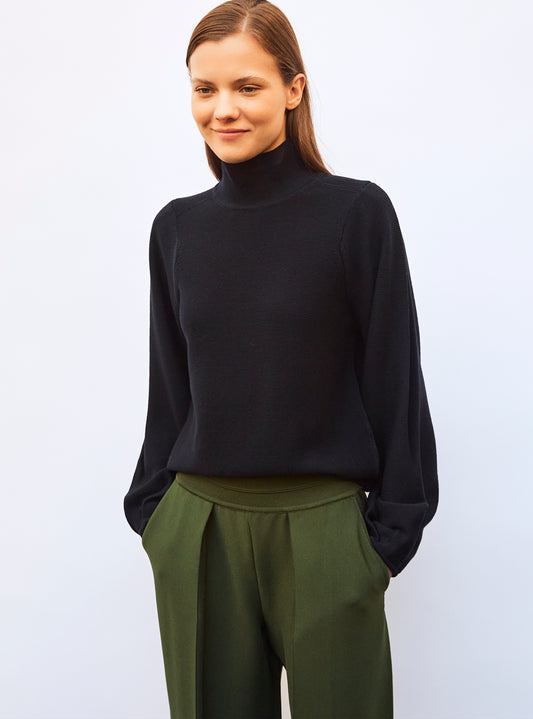 molli fine sweater with pleated cuffs