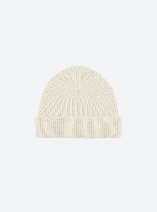 molli scalloped ribbed knit hat