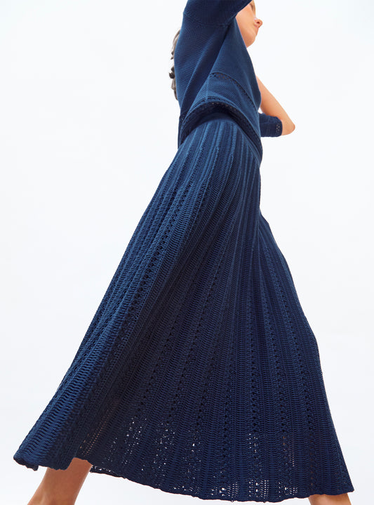 long skirt in guipure knit